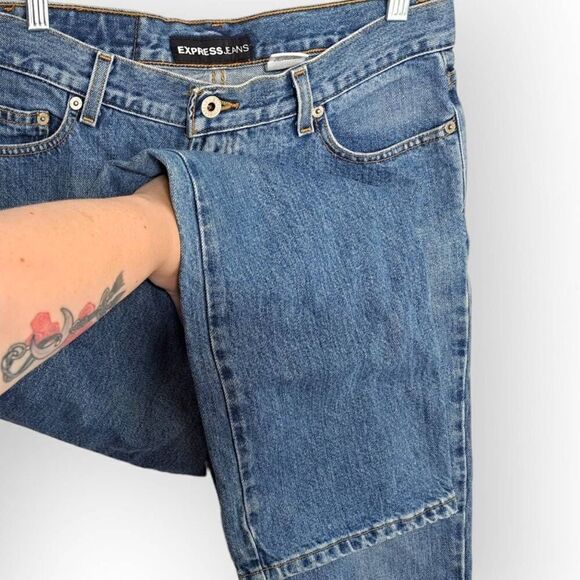 Express Jeans Vintage Y2K Women's Bikini Low Rise Flare Jeans size 7/8 Regular - Picture 3 of 7